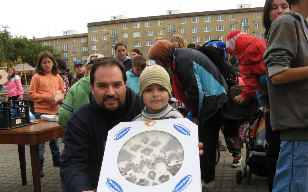 Navštívil jsem Vršovický koláč a&nbsp;večerní procházku Lesem ke hvězdám