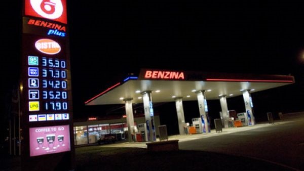 Sazby pohoných hmot a&nbsp;náhrad za použití vozidla pro rok 2015